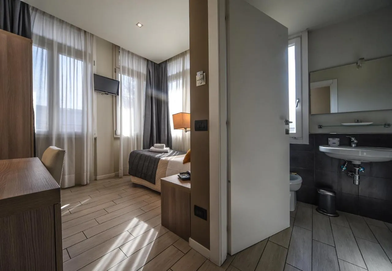 Hotel Zara Milano 3*, Μιλάνο Ιταλία