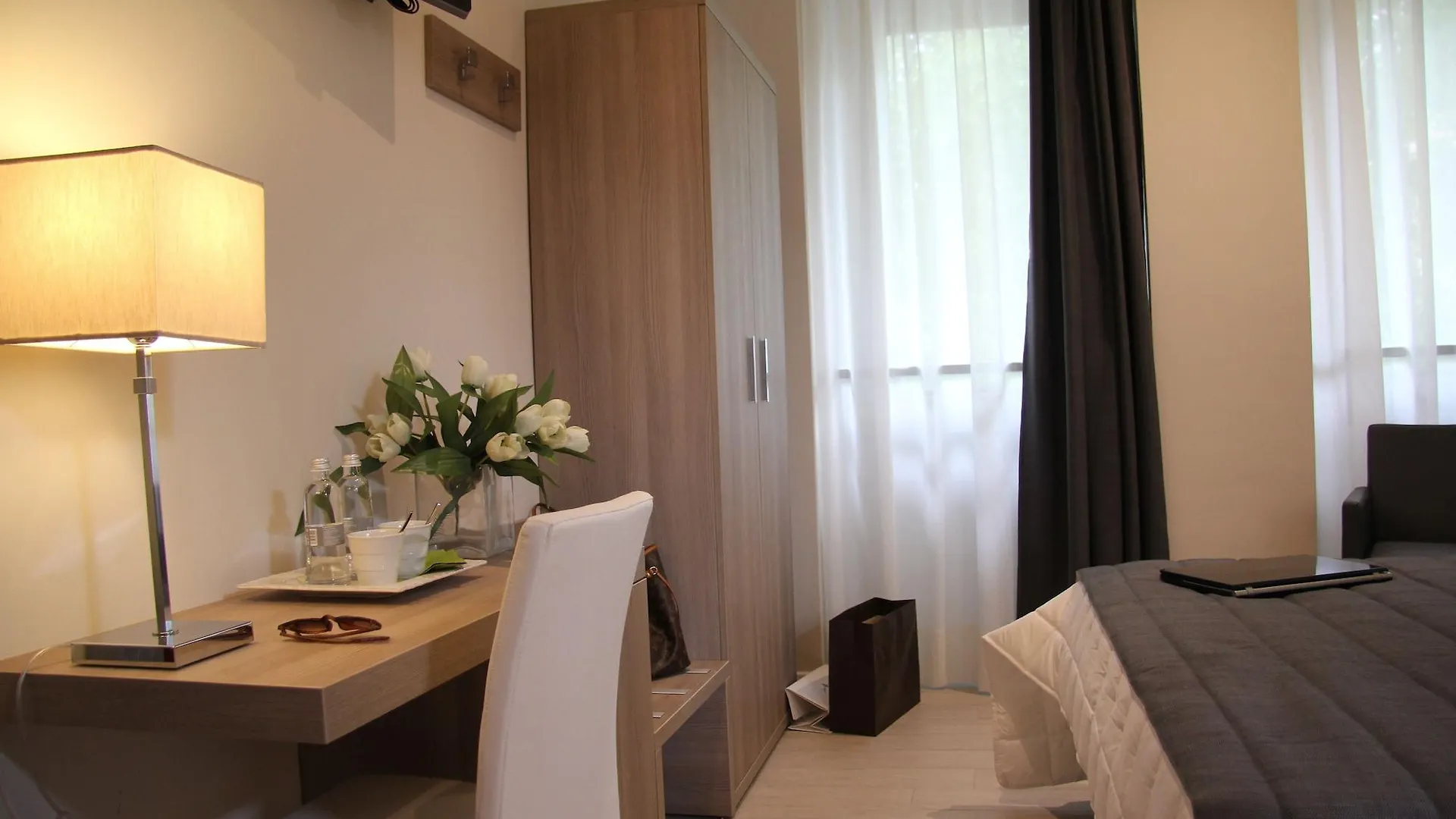 ***  Hotel Zara Milano Ιταλία
